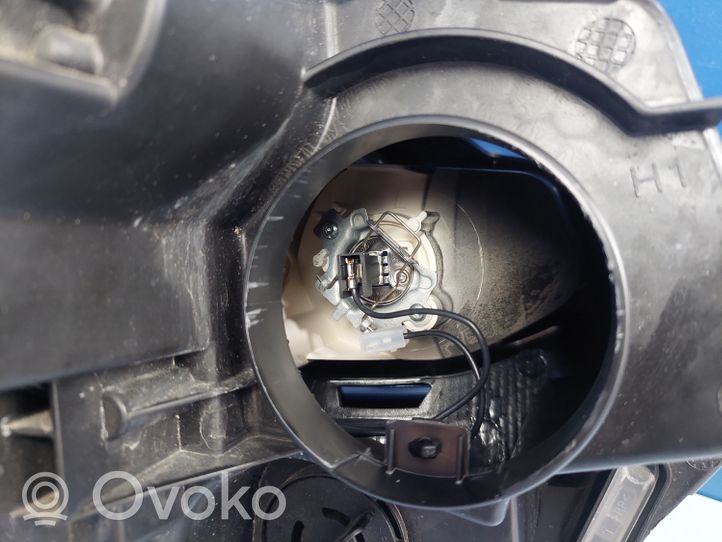 Toyota ProAce City Faro/fanale 9835780680