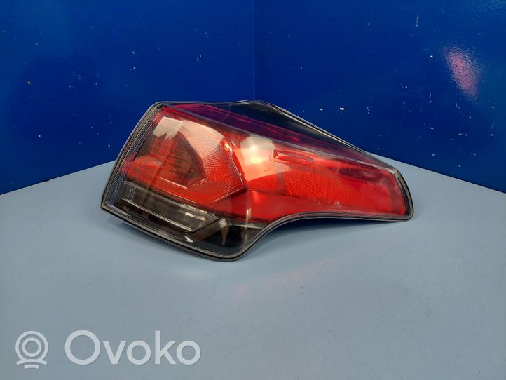 Toyota RAV 4 (XA40) Luci posteriori 8155042201