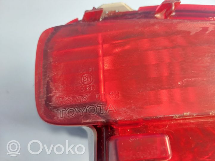 Toyota Yaris Lampa zderzaka tylnego 815910D050