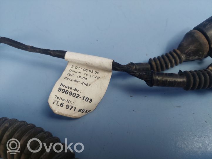 Volkswagen Touareg I Rear door wiring loom 7L6971694E