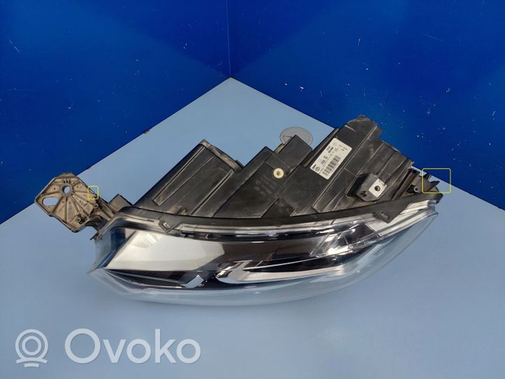 Toyota ProAce City Faro/fanale 9835780680