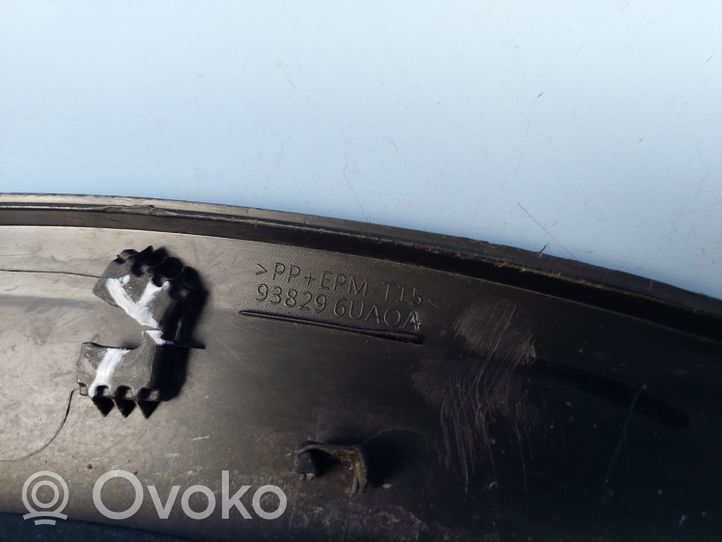 Nissan Qashqai J12 Listwa błotnika tylnego 938296UA0A