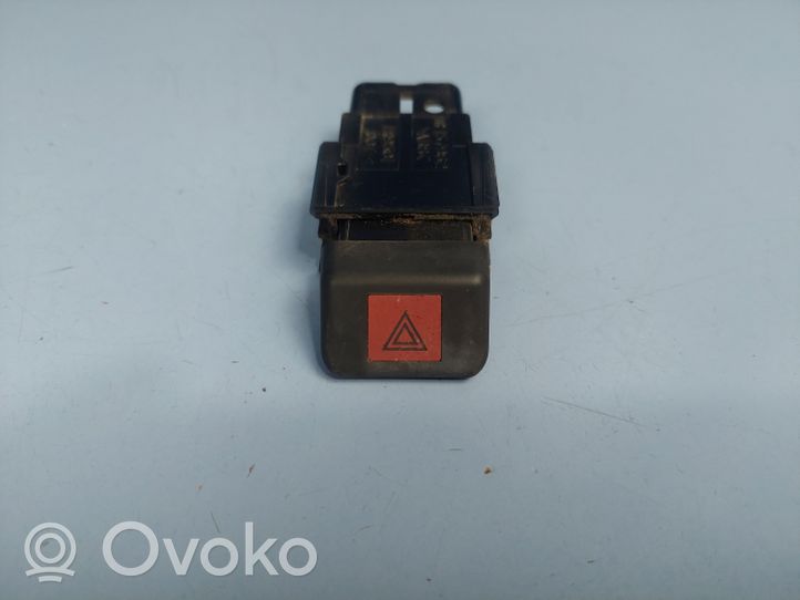 Toyota 4 Runner N180 Avarinių žibintų jungtukas 8433235080