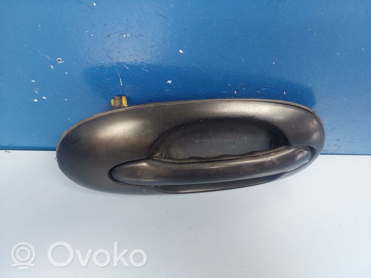 KIA Carnival Maniglia esterna per portiera posteriore K55272410