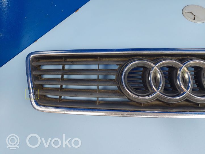 Audi A6 S6 C5 4B Maskownica / Grill / Atrapa górna chłodnicy 4B0853651A