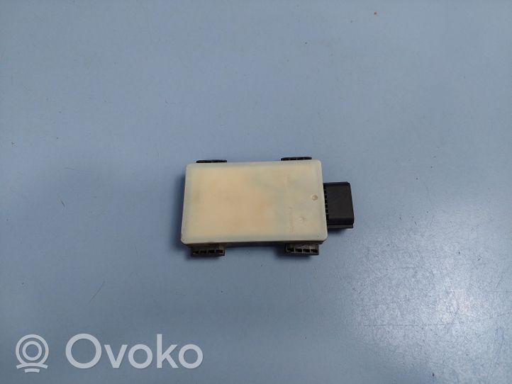 Nissan Qashqai J12 Radar / Czujnik Distronic 284N03933R