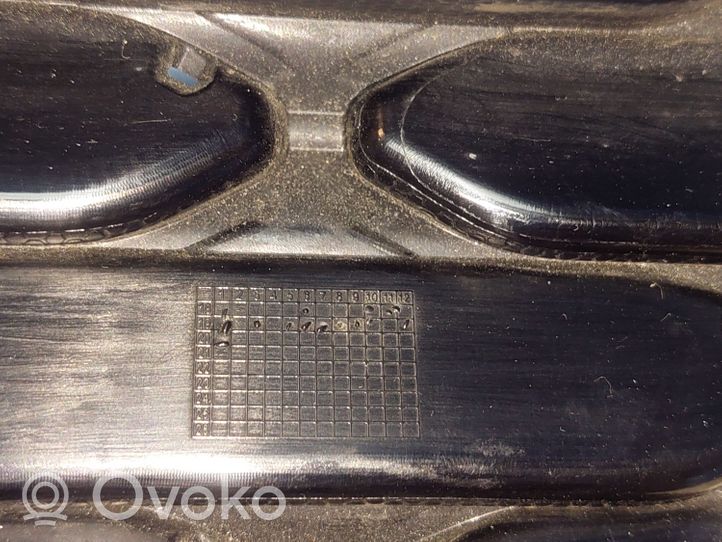 Ford Kuga III Grille calandre supérieure de pare-chocs avant LV4B8200B