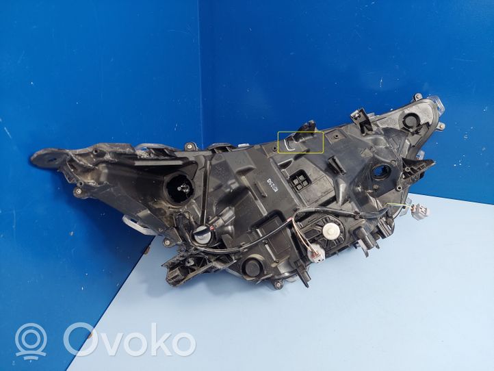 Toyota RAV 4 (XA50) Phare frontale 8118542840