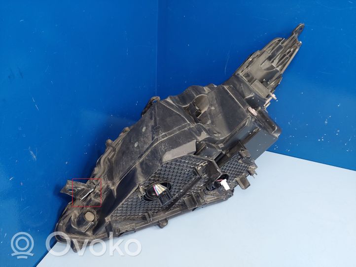 Lexus RX 450H Phare frontale 8114548C50