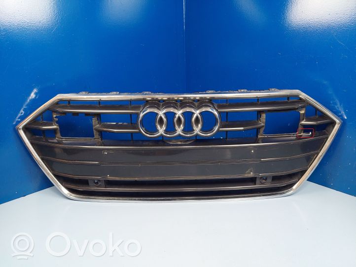 Audi A7 S7 4K8 Grotelės viršutinės 4K8853651A