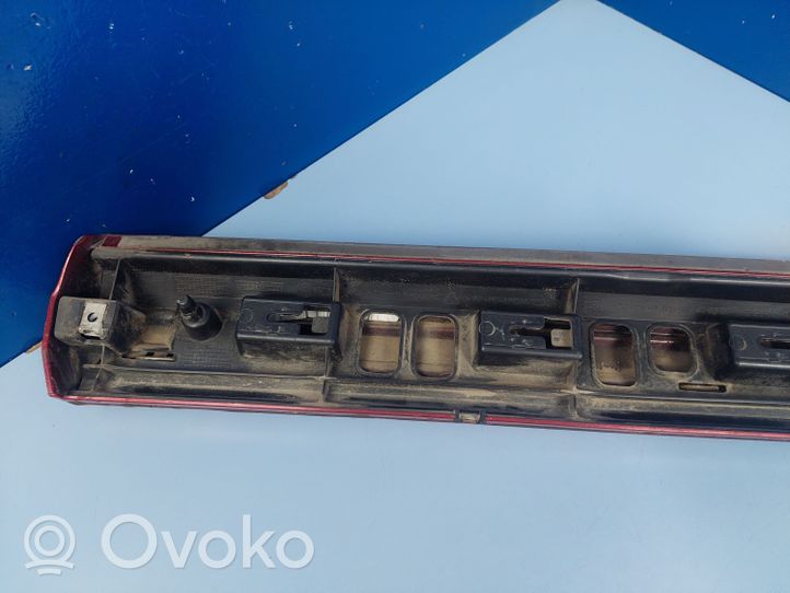 Volkswagen Arteon Takaoven lista (muoto) 3G8853992B