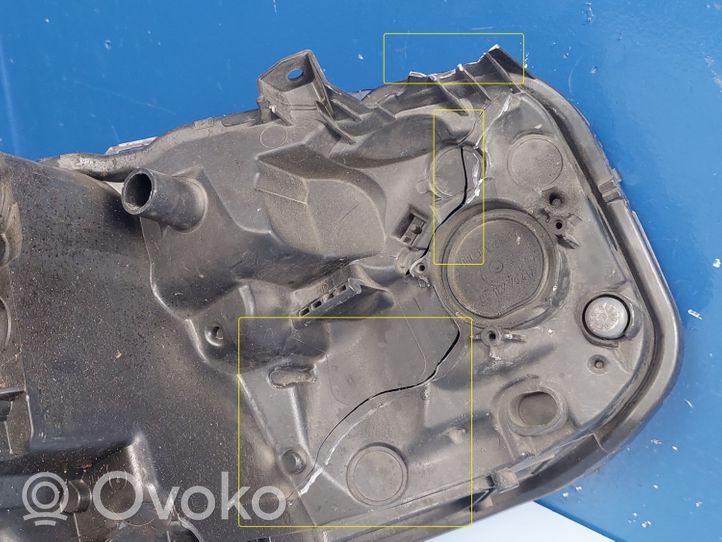 Toyota Auris E180 Phare frontale 8115002K30