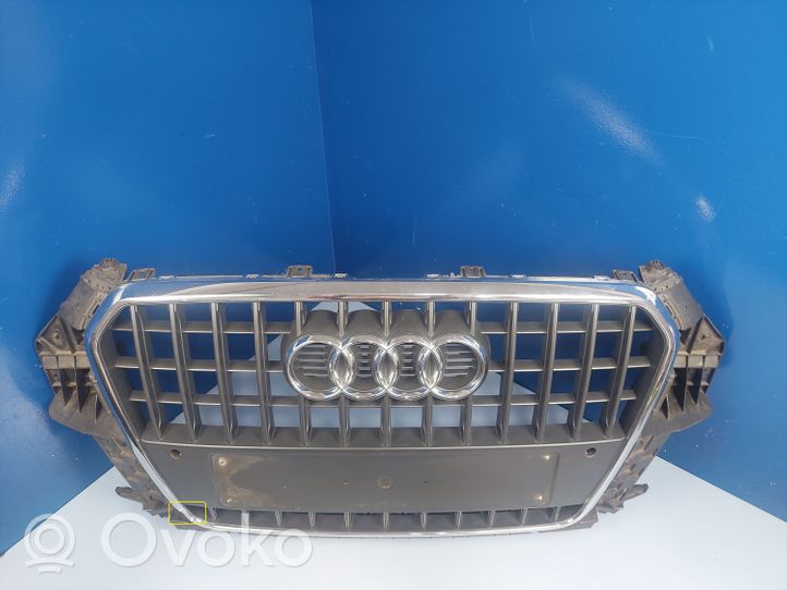 Audi Q5 SQ5 Rejilla superior del radiador del parachoques delantero 8U0855653H