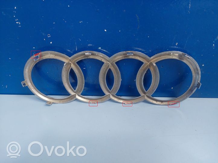 Audi Q7 4M Mostrina con logo/emblema della casa automobilistica 4M0853605