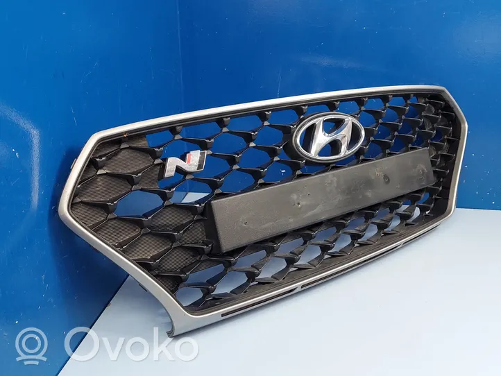 Hyundai i30 Etupuskurin ylempi jäähdytinsäleikkö 86351S0000