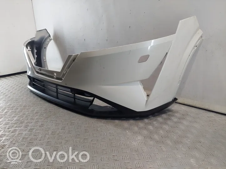 Nissan Qashqai J12 Zderzak przedni 620226UA0H