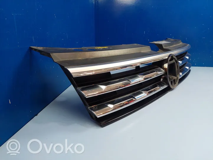 Volkswagen Tiguan Maskownica / Grill / Atrapa górna chłodnicy 5NN853653