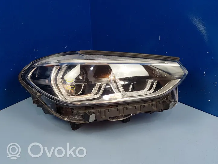 BMW X3 G01 Lampa przednia 8739654