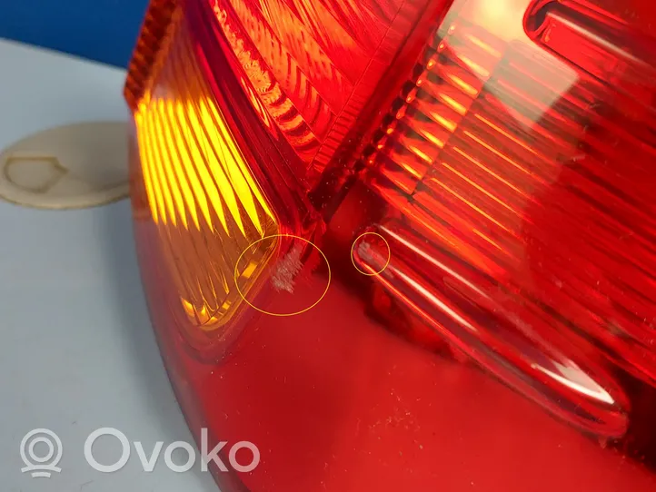 Toyota RAV 4 (XA40) Lampa tylna 8155142171