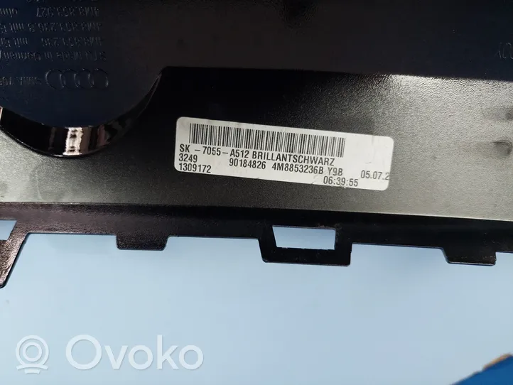 Audi Q8 Listwa światła tylnego/osłona tablicy rejestracyjnej 4M8853236