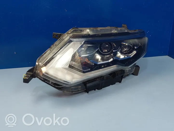 Nissan X-Trail T32 Headlight/headlamp 260606FP8B