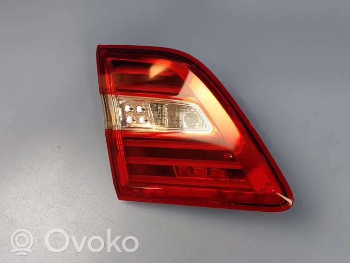 Mercedes-Benz ML W166 Lampy tylnej klapy bagażnika A1669060557