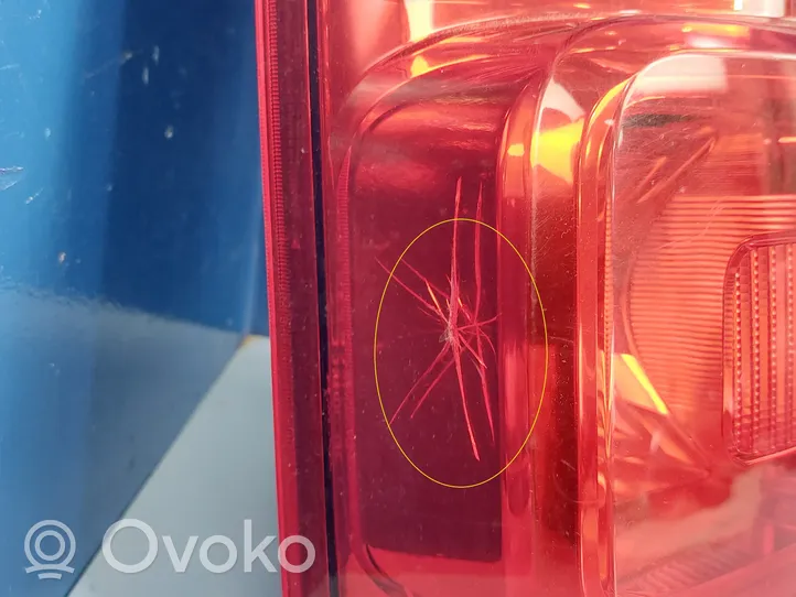 Opel Vivaro Rear/tail lights 9808243180