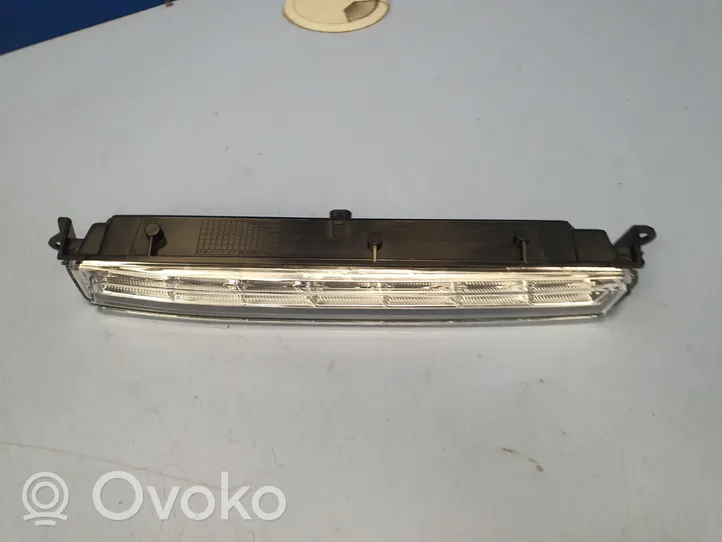 Mercedes-Benz GL X164 Phare de jour LED A1649060451