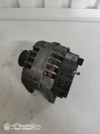 Renault Master II Generatore/alternatore 820020651