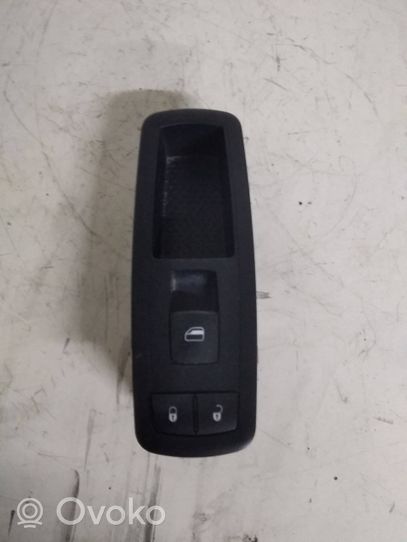 Chrysler Voyager Electric window control switch 10034067