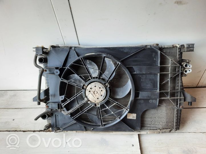 Volkswagen Transporter - Caravelle T5 Radiateur de refroidissement 7H0121253K