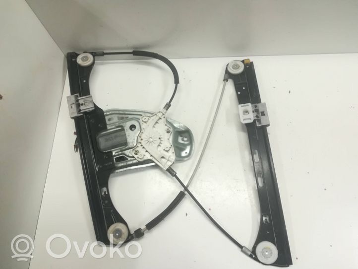 Mercedes-Benz C AMG W203 Sliding door window regulator with motor 2037201846