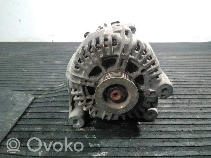 Toyota RAV 4 (XA40) Alternator 8574045