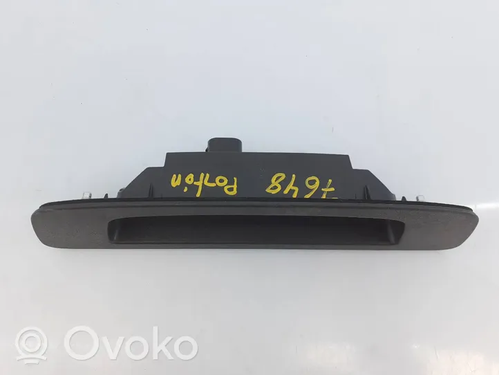 Opel Crossland X Rączka / Uchwyt klapy tylnej / bagażnika 060769005