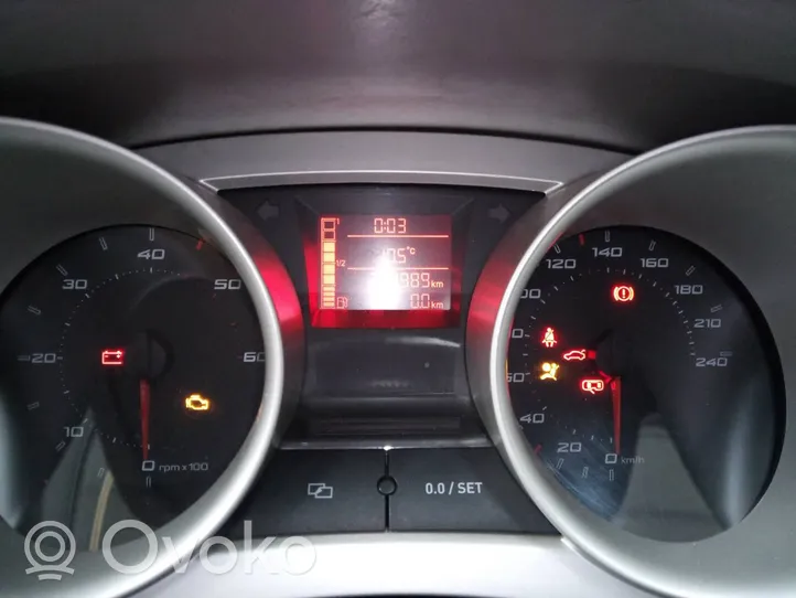 Seat Ibiza III (6L) Spidometras (prietaisų skydelis) 6J0920800L