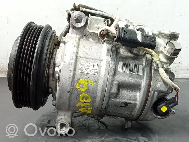 Infiniti Q30 Ilmastointilaitteen kompressorin pumppu (A/C) 4472500720