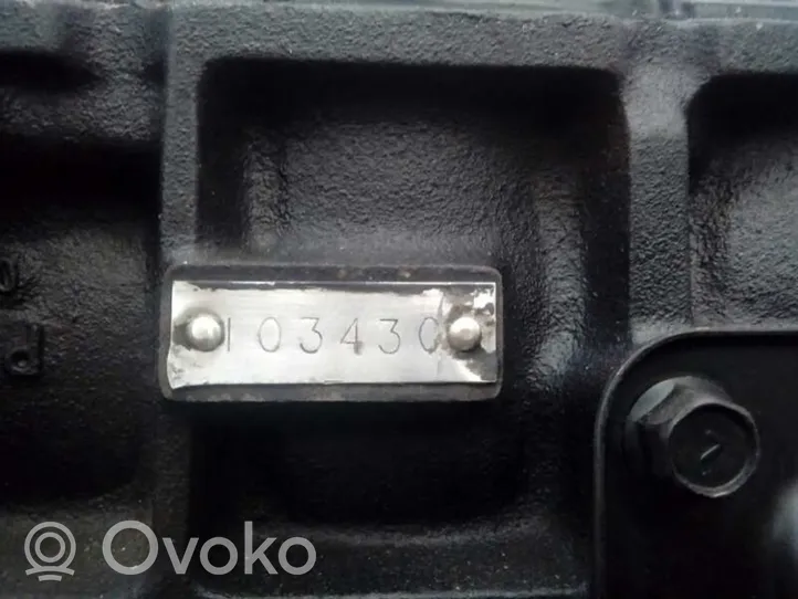 Mitsubishi Pajero Mechaninė 5 pavarų dėžė 103430