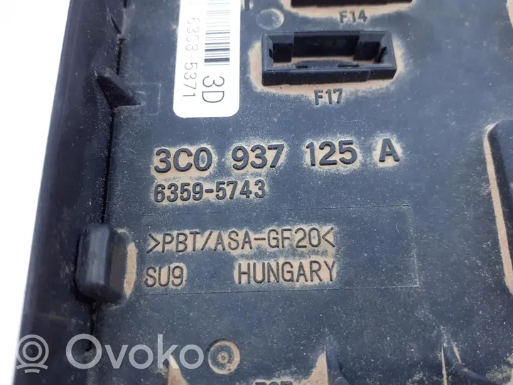 Volkswagen Tiguan Fuse module 3C0937125A