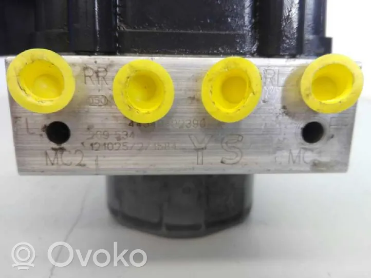 Toyota Auris 150 Pompe ABS 2265106455