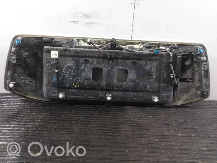 Toyota Land Cruiser (J120) Lampa oświetlenia tylnej tablicy rejestracyjnej 