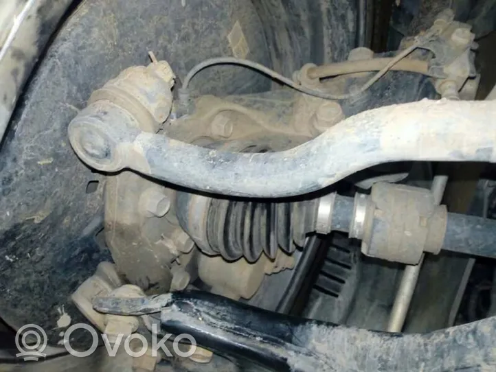 Toyota RAV 4 (XA40) Fuso a snodo con mozzo ruota anteriore 