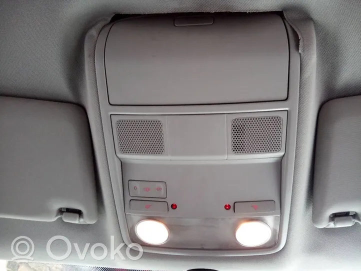 Volkswagen Tiguan Panel oświetlenia wnętrza kabiny 