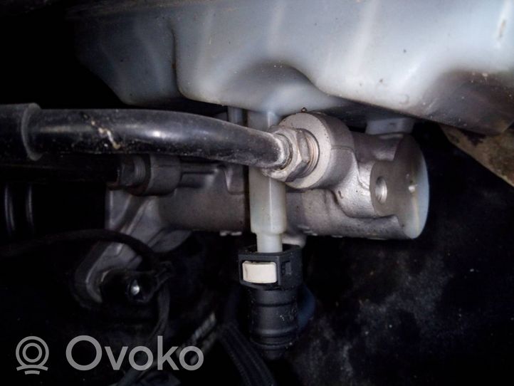 Volvo V40 Maître-cylindre de frein 