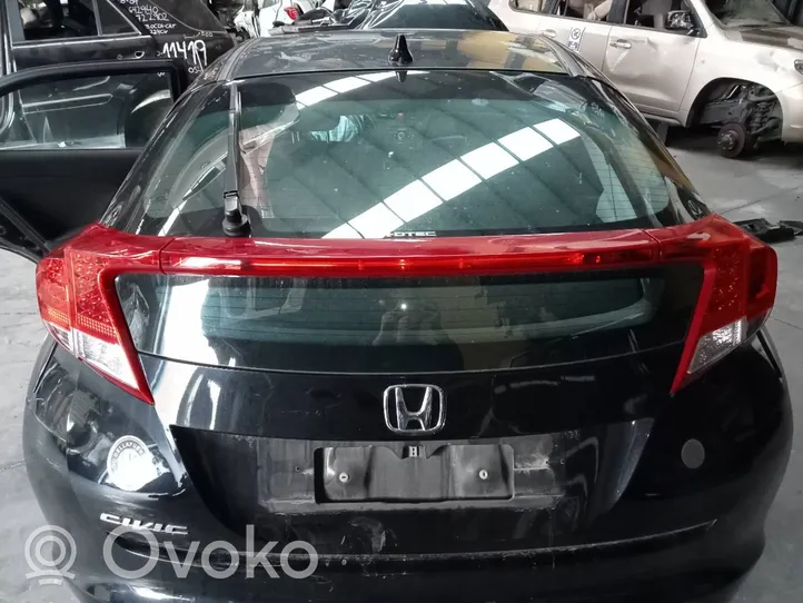 Honda Civic IX Takaluukun/tavaratilan kansi 