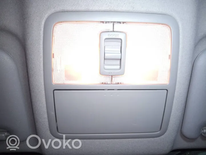 Toyota RAV 4 (XA30) Panel oświetlenia wnętrza kabiny 