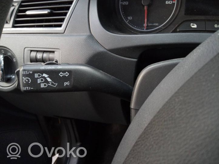Seat Toledo IV (NH) Leva indicatori 