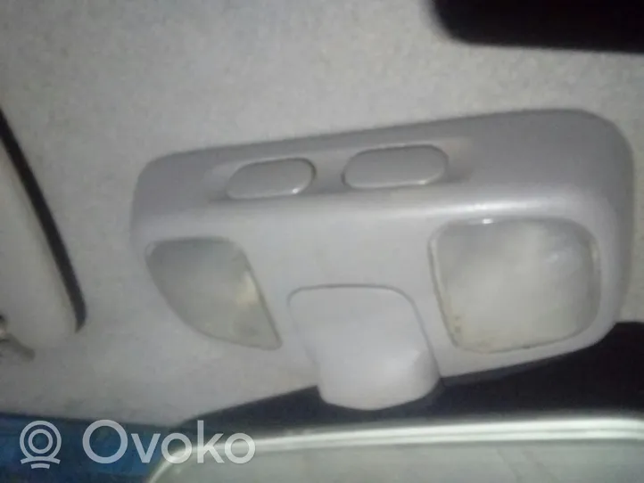 Nissan PickUp Panel oświetlenia wnętrza kabiny 