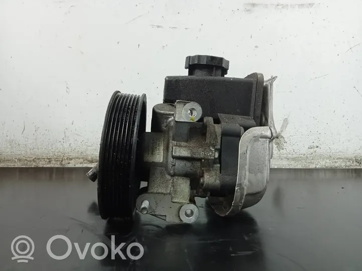 Mercedes-Benz CLC CL203 Power steering pump 