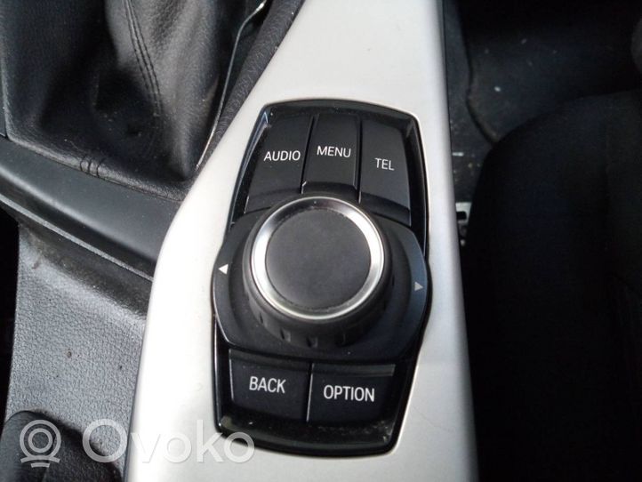 BMW 7 G11 G12 Panel / Radioodtwarzacz CD/DVD/GPS 