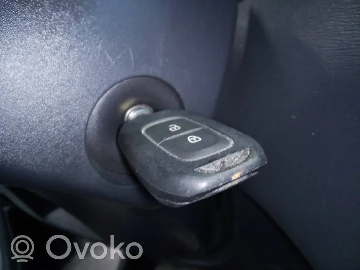 Dacia Dokker Считывающее устройство карточки зажигания 